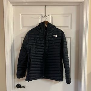 TNF Womens Stretch Down Hoodie in Navy Blue